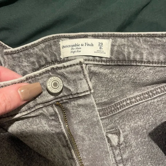 Abercrombie & Fitch Women's Black and Gray Straight Leg Jeans - Picture 5 of 6